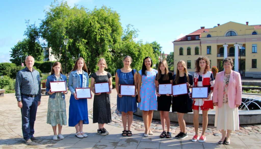 Aluksniesiem.lv raksta attēla aizvietotājs