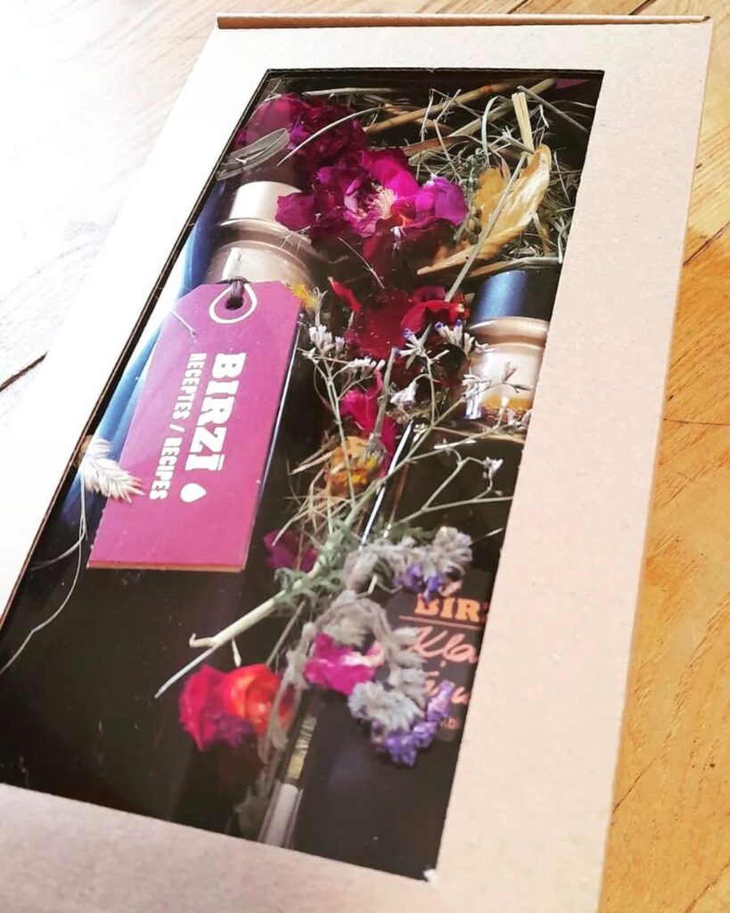 Autors: Foto: No 'Facebook'