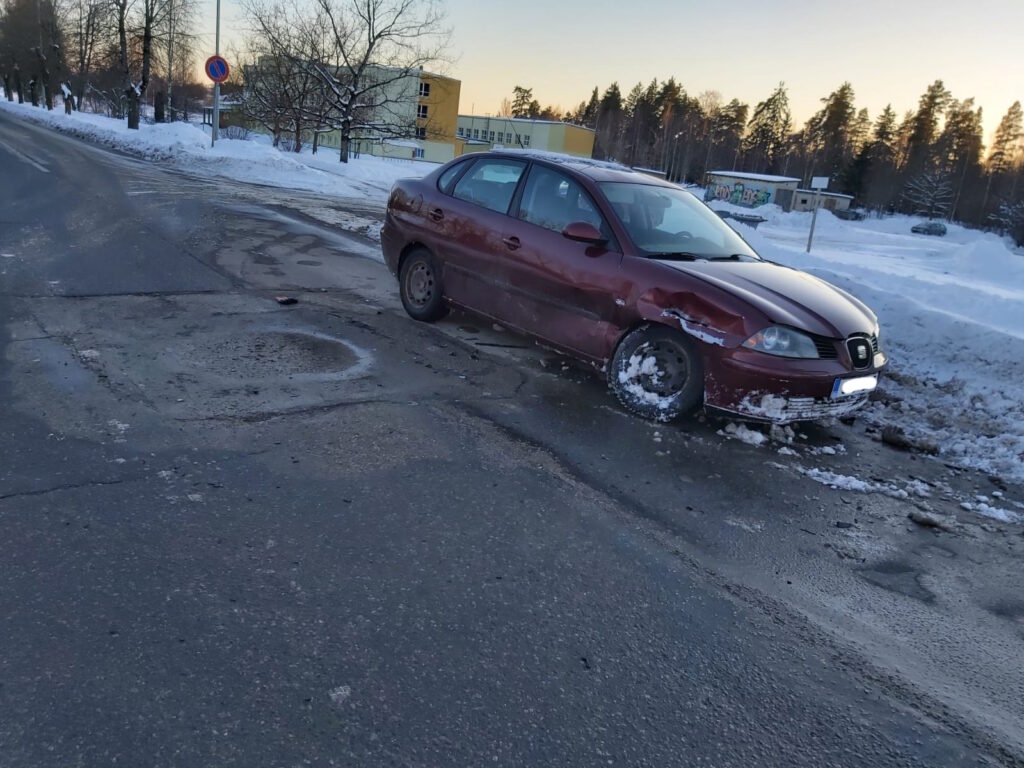 Sadursmes Ausekļa ielā sekas. Aculiecinieka foto.
