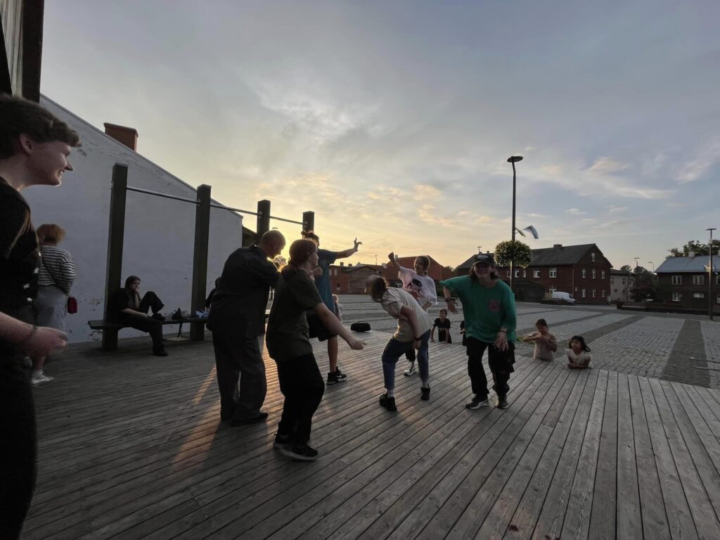 Aluksniesiem.lv raksta attēla aizvietotājs