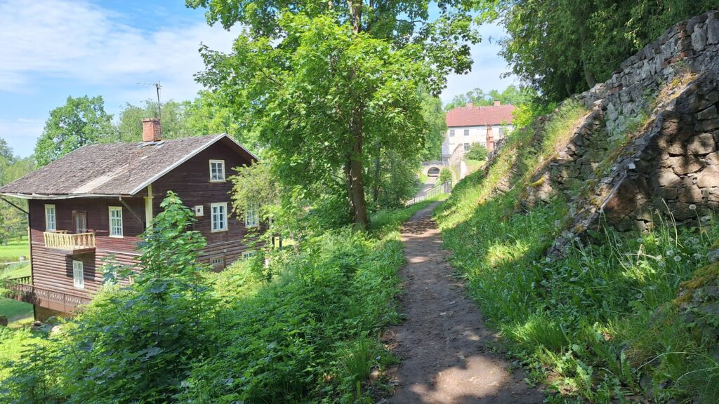 Aluksniesiem.lv raksta attēla aizvietotājs