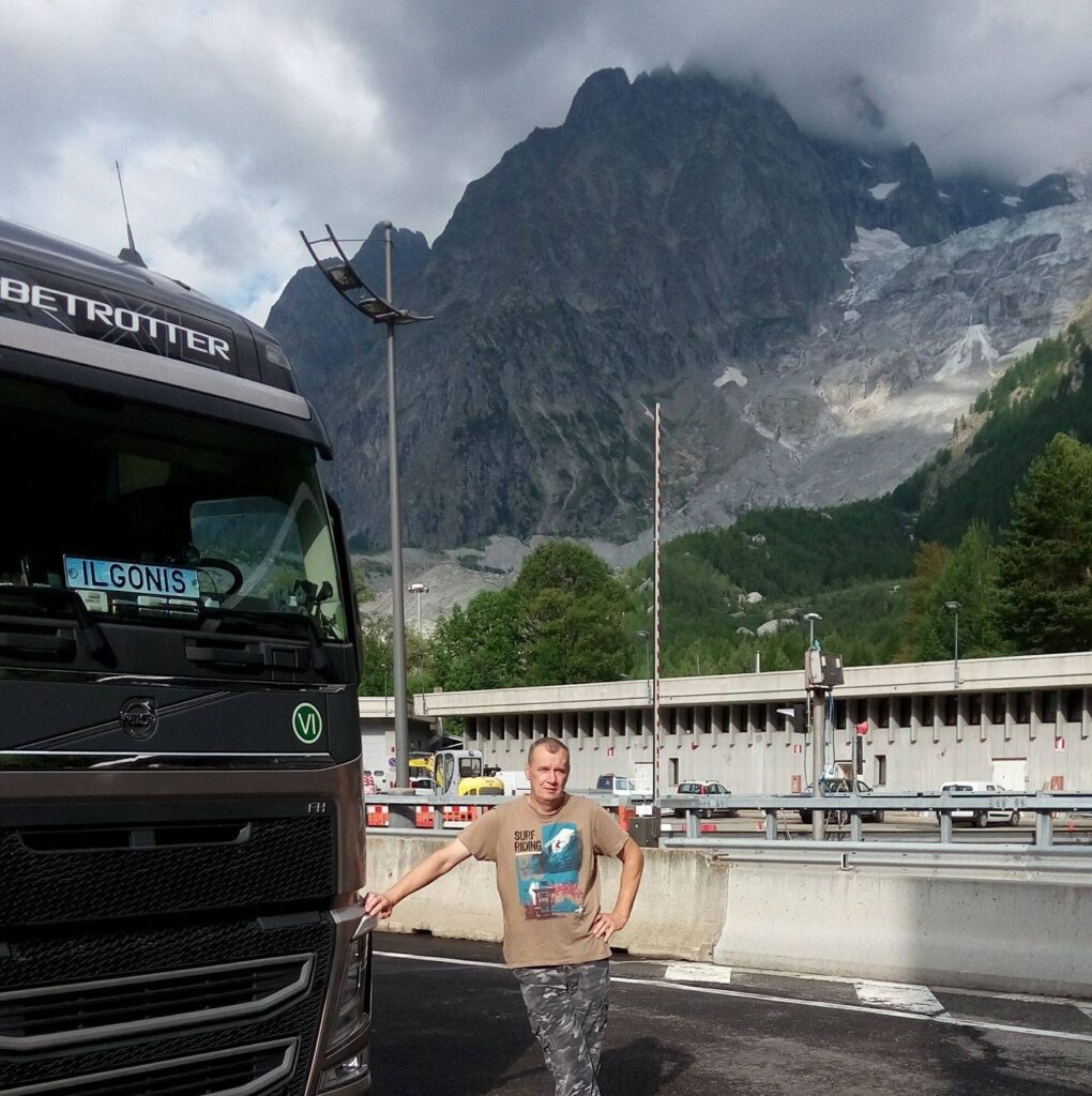 Tālbraucēja ikdiena nozīmē būt ceļā un redzēt pasauli visā tās krāšņumā.