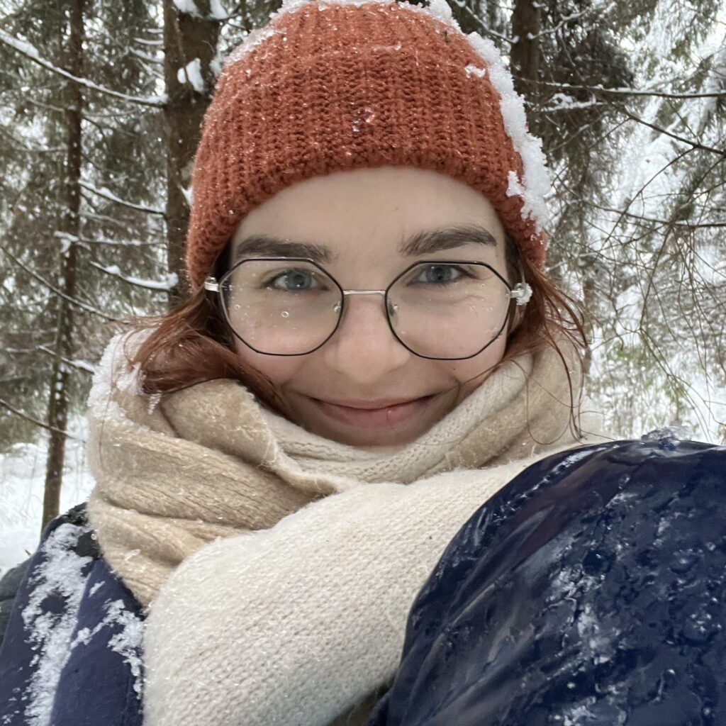 Lai gan Helēna Elza ir lietas kursā, ka jaunajām ģimenēm dzīve laukos nav tik rožaina, kā daudzi domā, šobrīd viņa ir pārliecināta, ka pārcelšanās uz laukiem ir bijis pareizs lēmums.