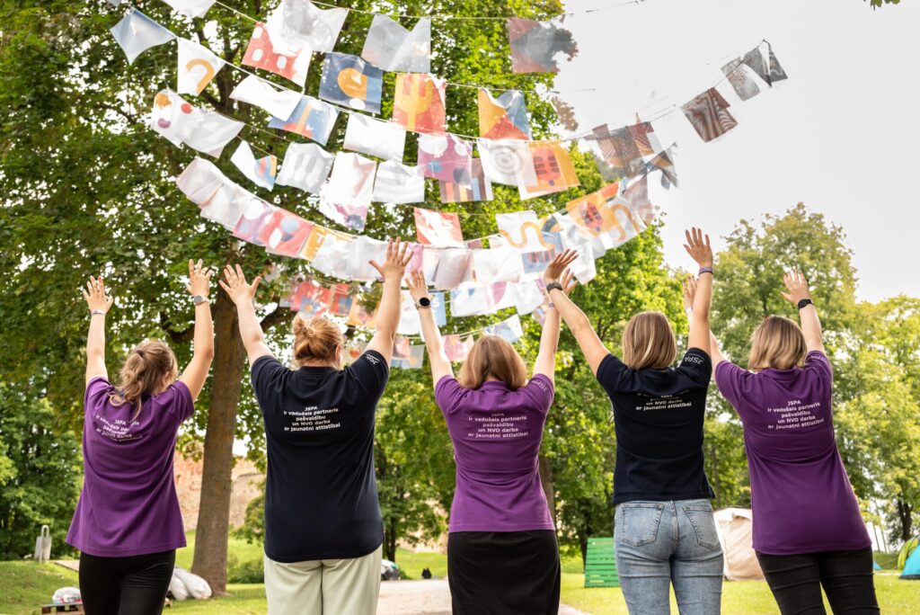 Aluksniesiem.lv raksta attēla aizvietotājs