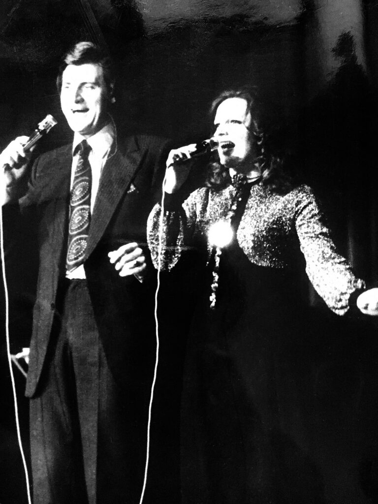 Divi klausītāju mīlēti mūziķi – Māra Krievkalne un Andrejs Lihtenbergs.