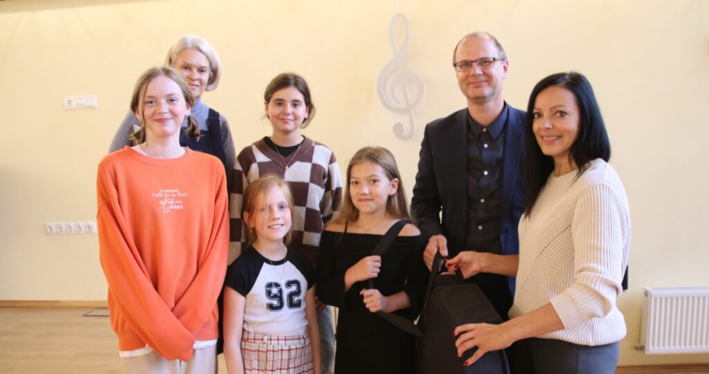 Aluksniesiem.lv raksta attēla aizvietotājs