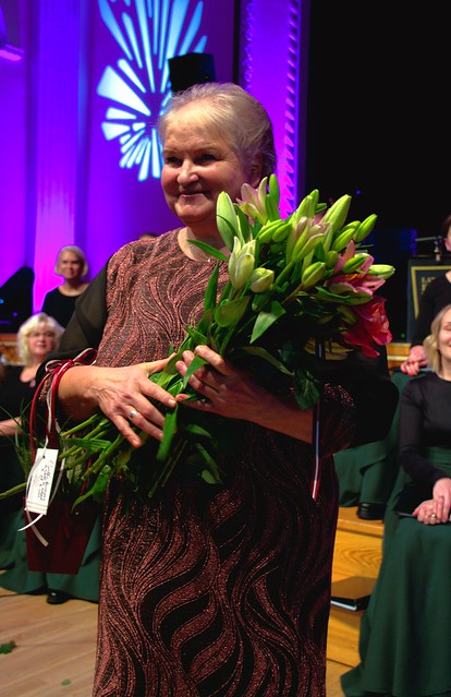 Biedrības “Latvijas Sarkanais Krusts” sociālās aprūpes centra “Valka” aprūpētājai Ivetai Gornai apbalvojums par sirds siltumu un darba tikumu.
FOTO: DACE PŪCE