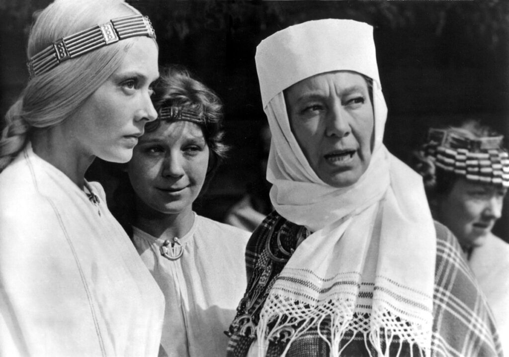 Kadrs no filmas 'Pūt, vējiņi!'