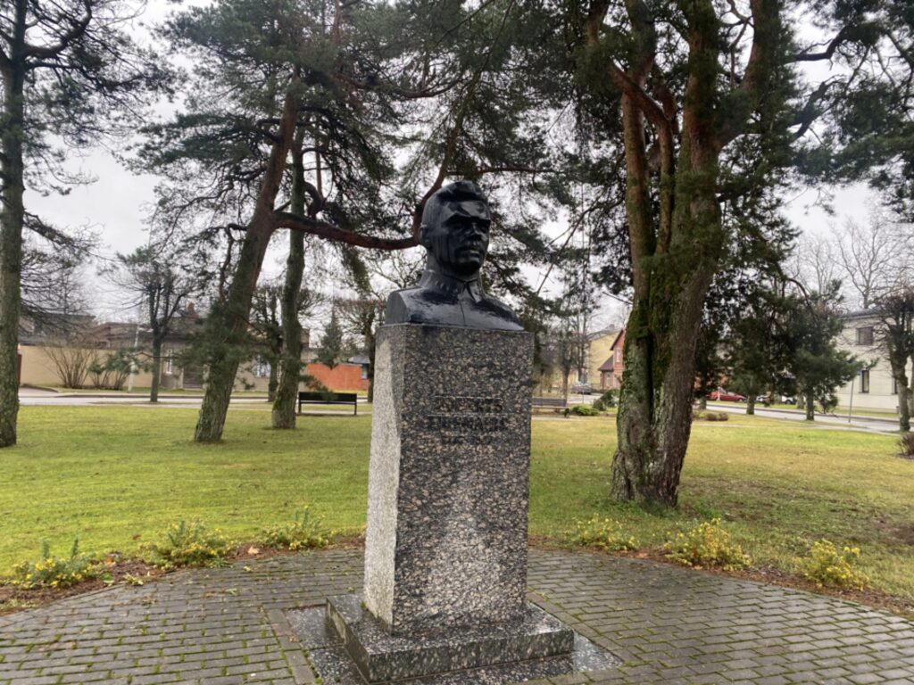 Aluksniesiem.lv raksta attēla aizvietotājs