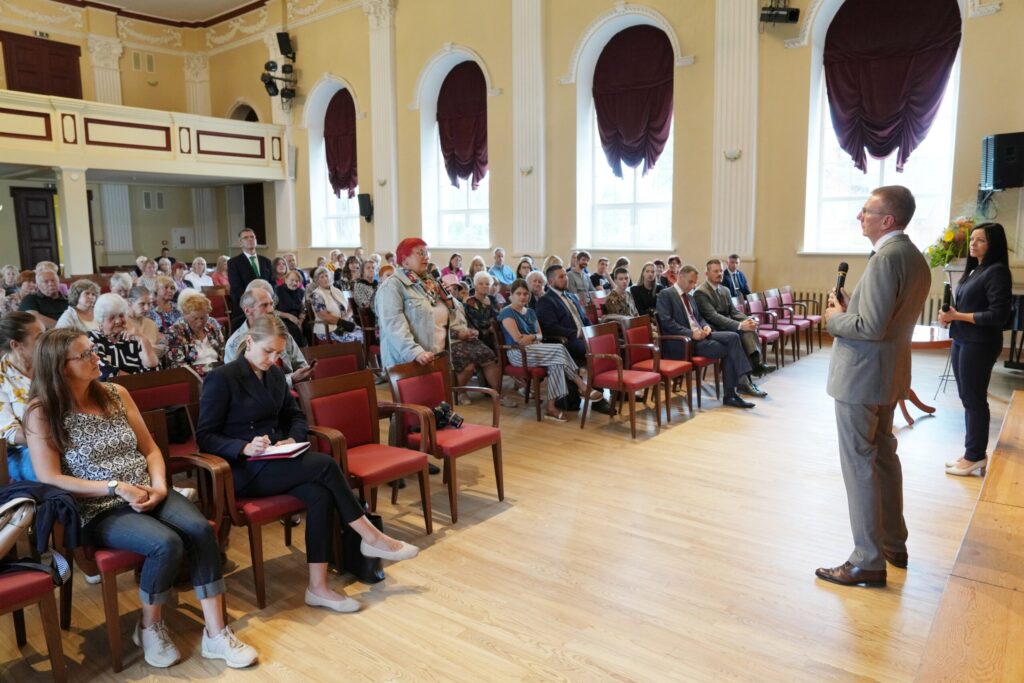 Aluksniesiem.lv raksta attēla aizvietotājs