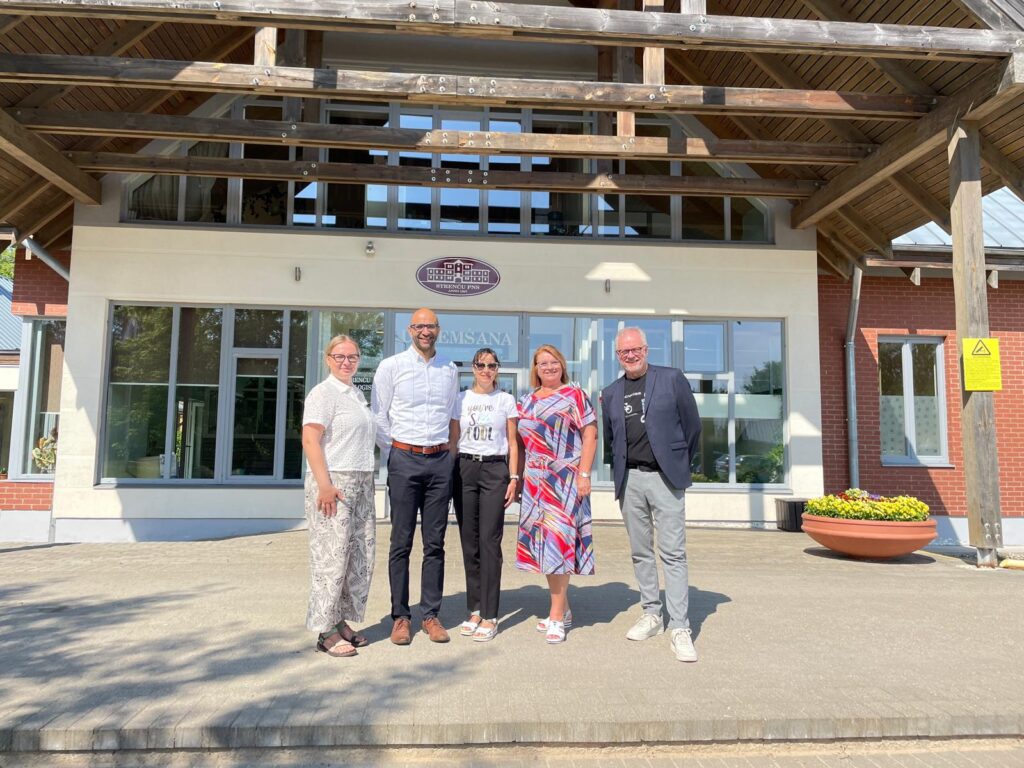 Aluksniesiem.lv raksta attēla aizvietotājs