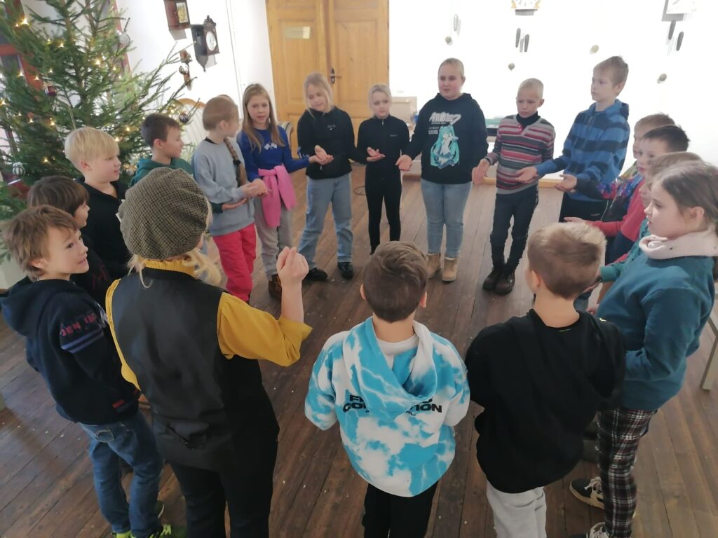 Aluksniesiem.lv raksta attēla aizvietotājs