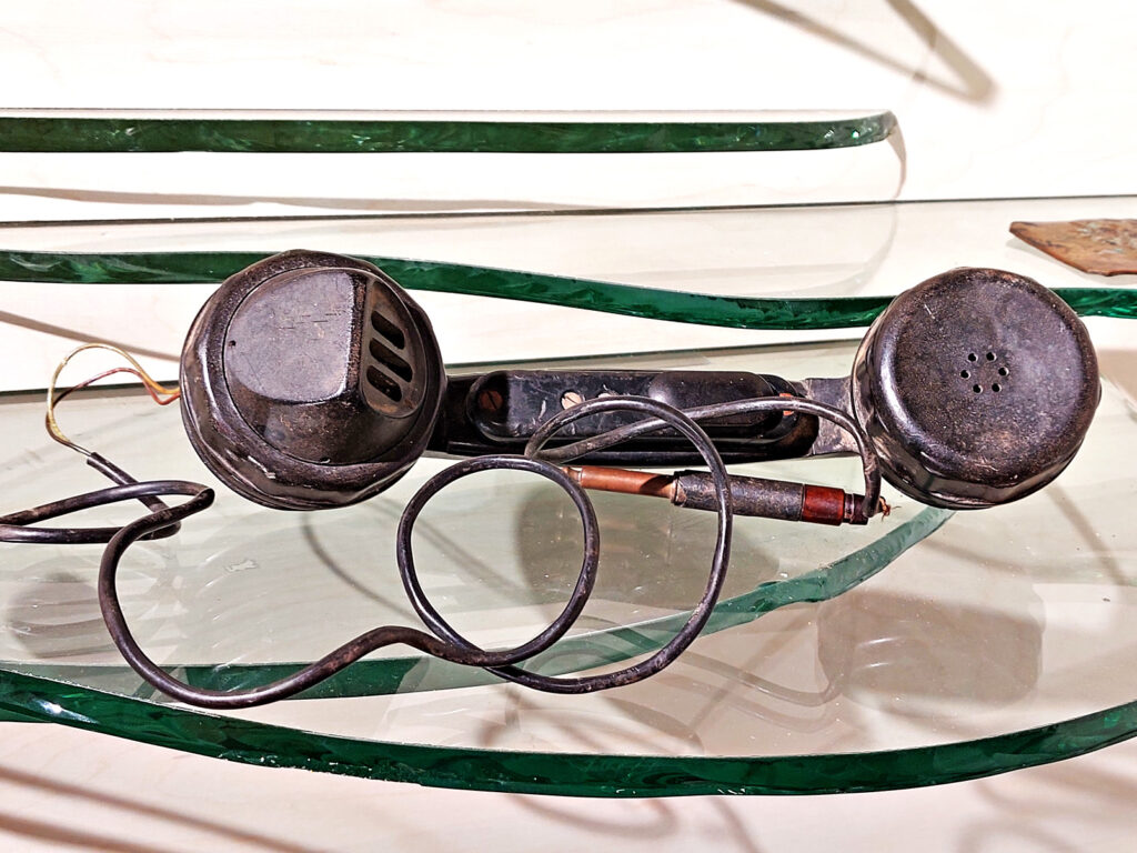 Robežsargu klausule, ar kuru viņi staigāja patruļās un ik pēc noteikta attāluma varēja pieslēgties sakariem.