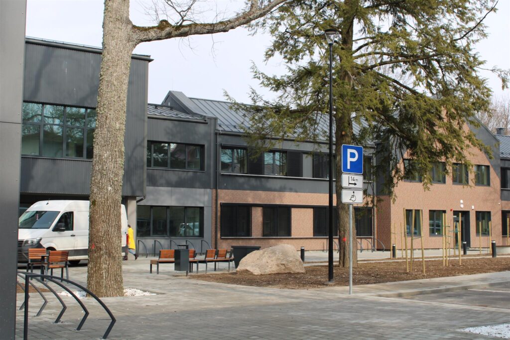 Jaunais daudzfunkcionālais sociālo pakalpojumu centrs “Īve” Smiltenē savu darbību uzsāka jau šī gada sākumā, bet svinīgi to atklāj 22. martā.