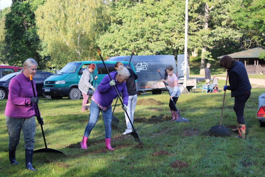 Talkas laikā arī tika sakopta aizaugusī, purvainā teritorija pie Asuānas ezera, novācot tur apaugumu, un apravētas un sakoptas atpūtas vietas.