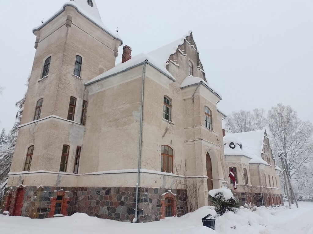 Aluksniesiem.lv raksta attēla aizvietotājs