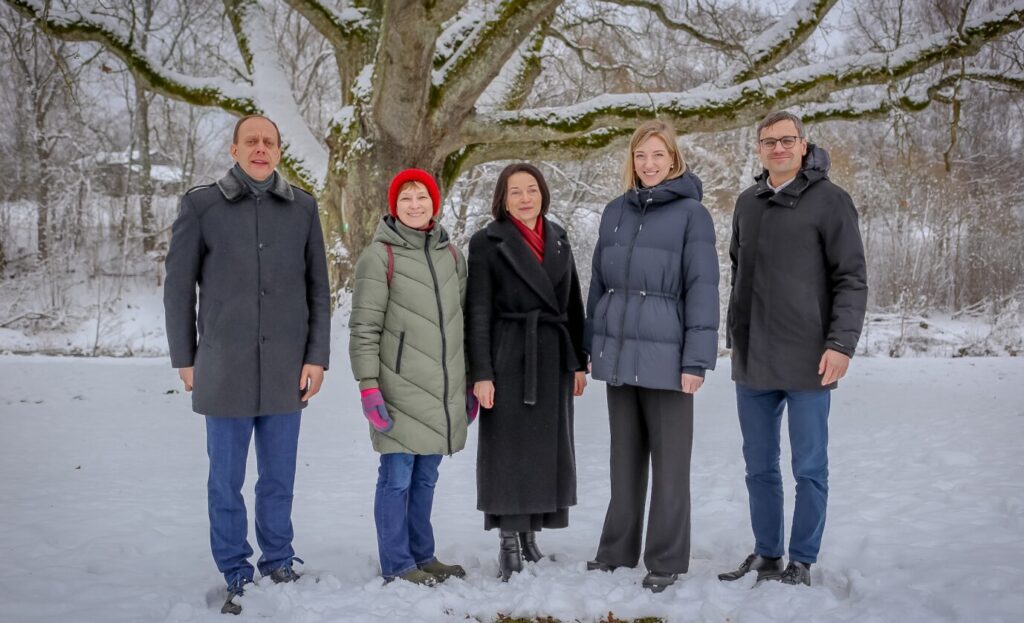 Aluksniesiem.lv raksta attēla aizvietotājs