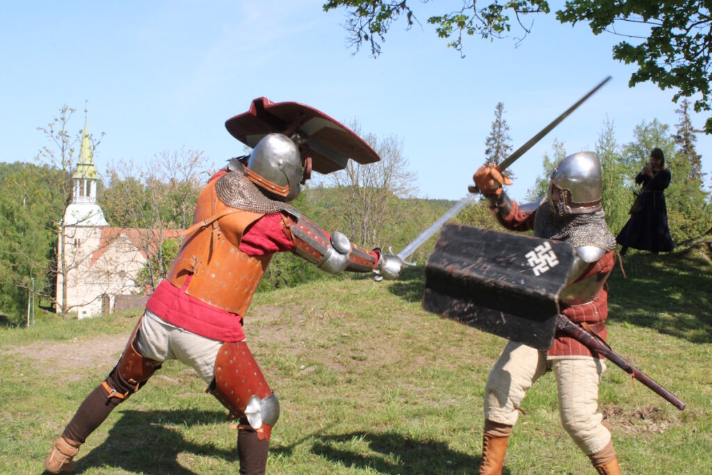 Aluksniesiem.lv raksta attēla aizvietotājs