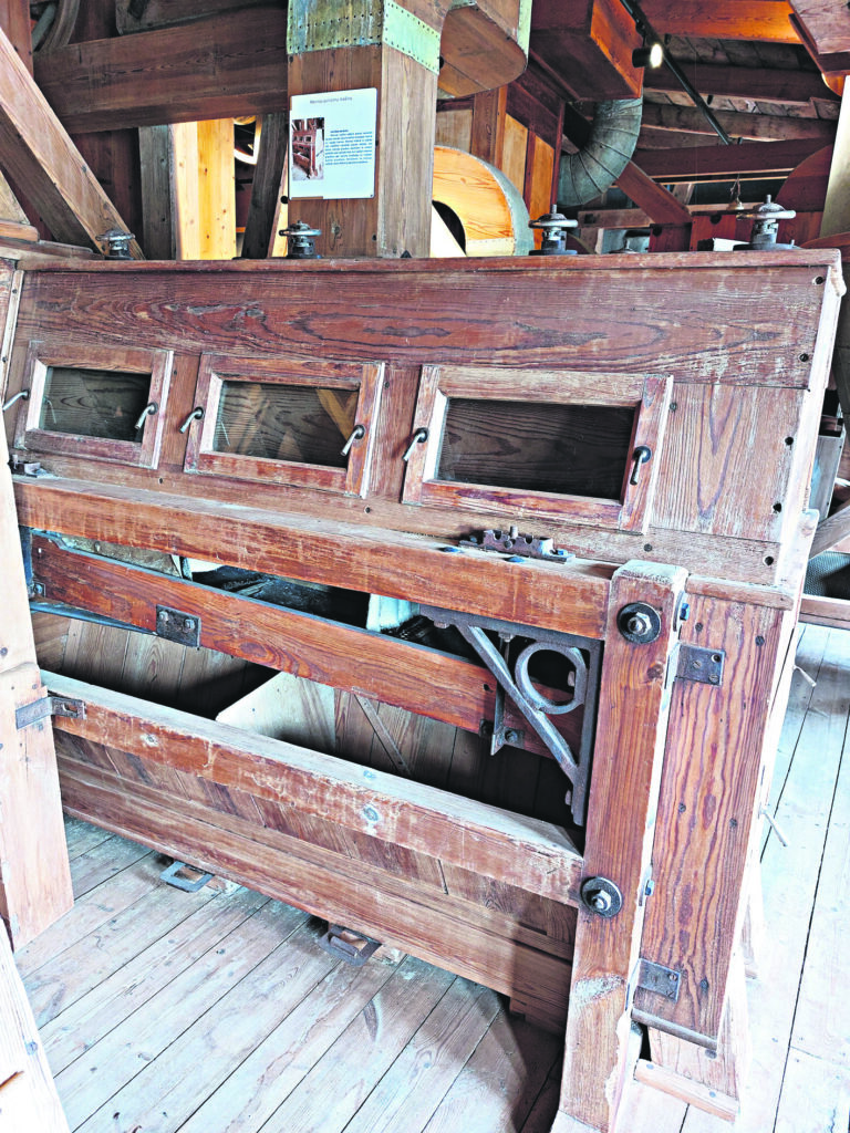 MANNAS putraimu mašīna, kas vienīgā nav Kellera ražojums.