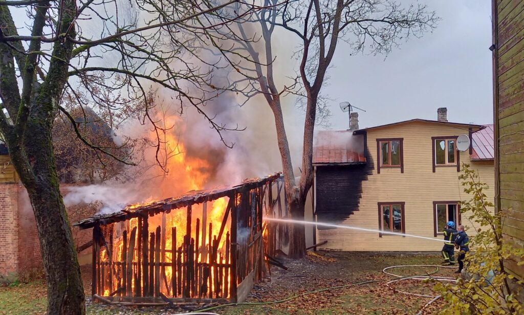 Aluksniesiem.lv raksta attēla aizvietotājs