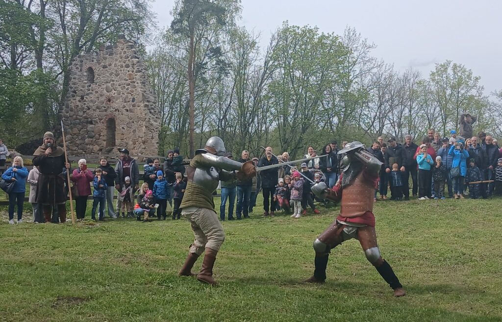 Aluksniesiem.lv raksta attēla aizvietotājs