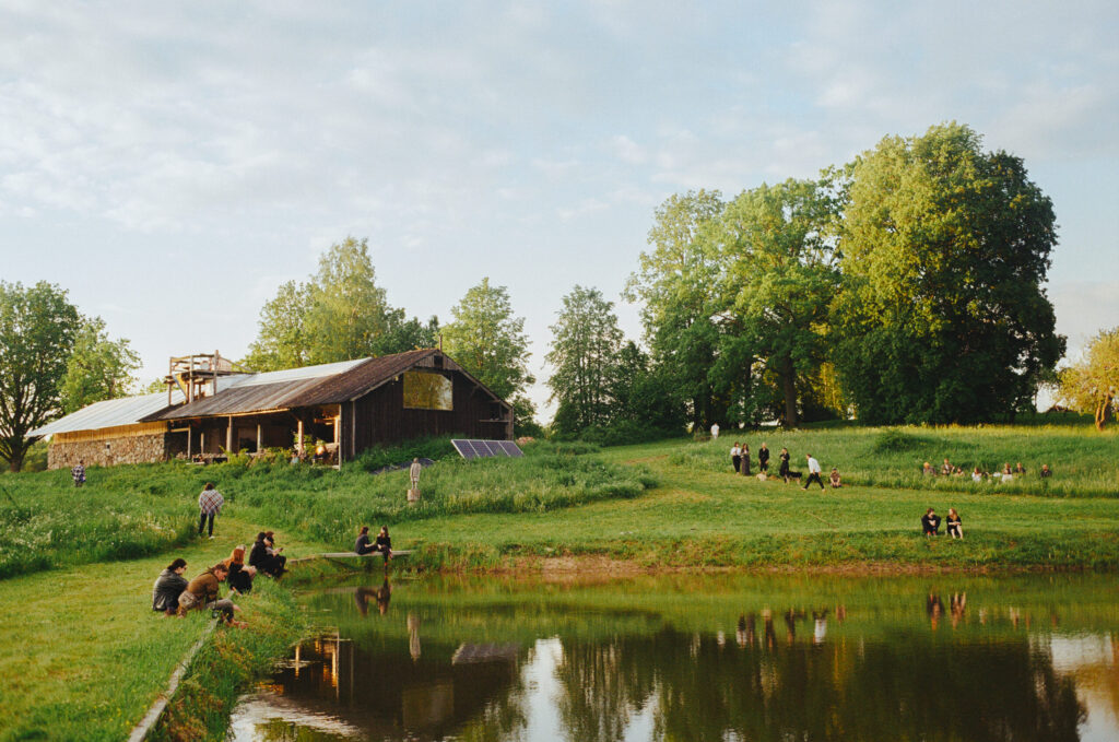 Aluksniesiem.lv raksta attēla aizvietotājs