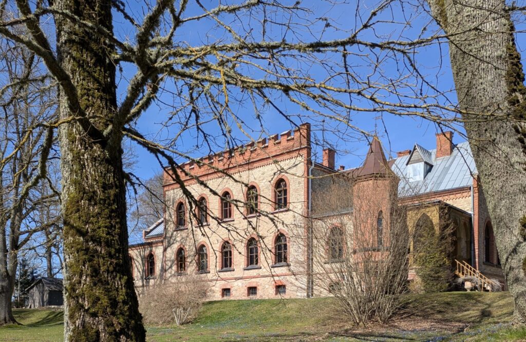 Aluksniesiem.lv raksta attēla aizvietotājs