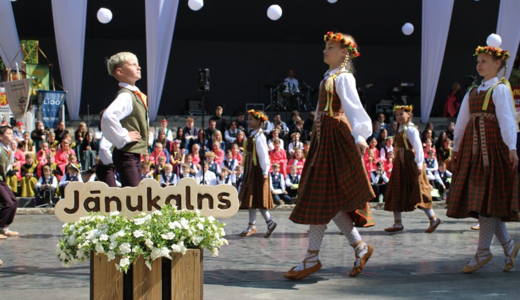 Aluksniesiem.lv raksta attēla aizvietotājs