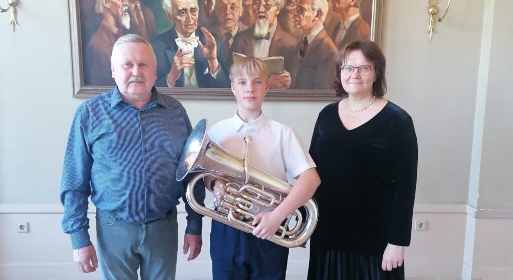 Aluksniesiem.lv raksta attēla aizvietotājs