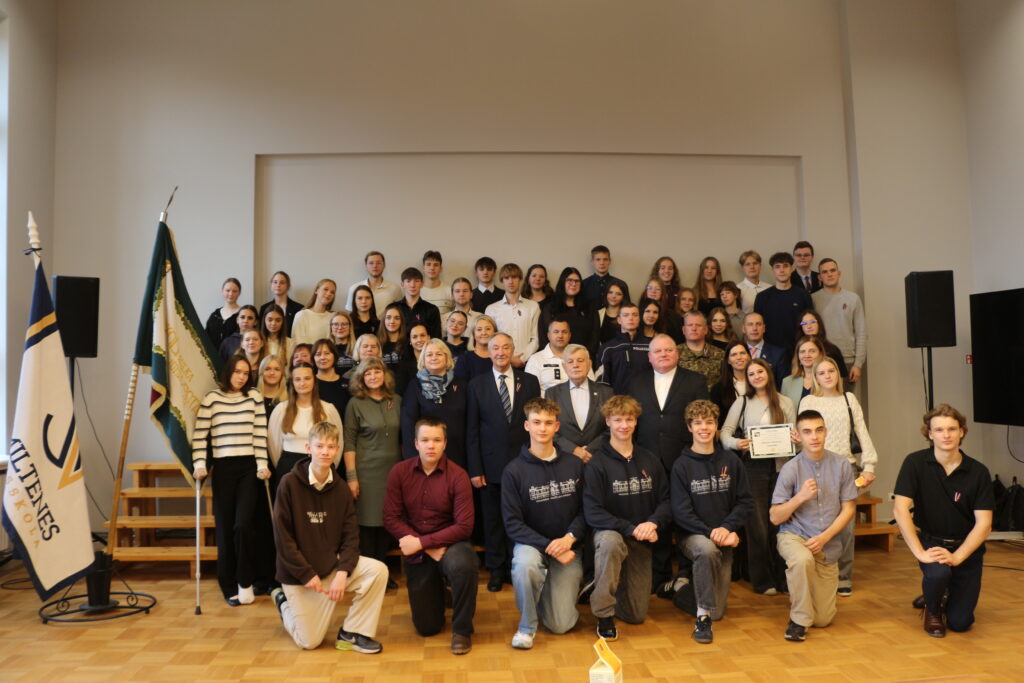 Aluksniesiem.lv raksta attēla aizvietotājs