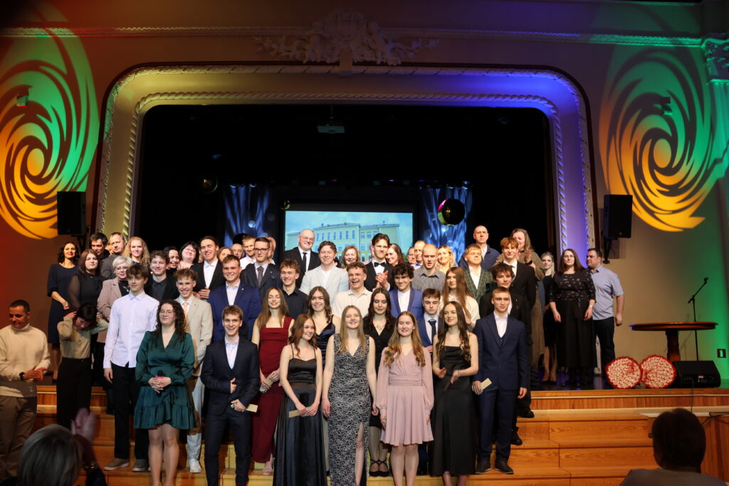 Aluksniesiem.lv raksta attēla aizvietotājs