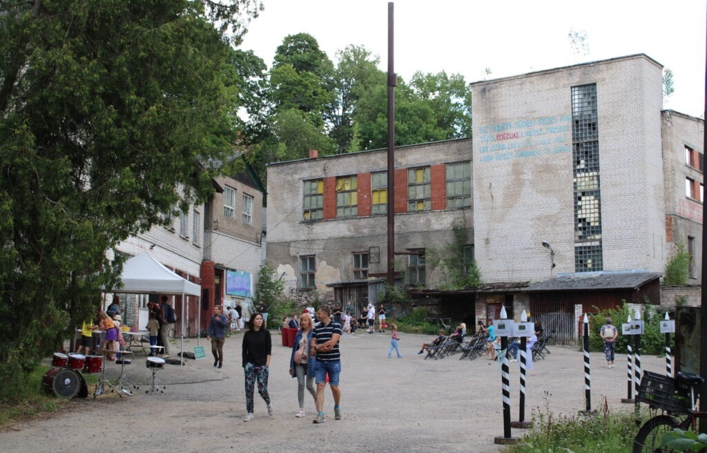 Aluksniesiem.lv raksta attēla aizvietotājs