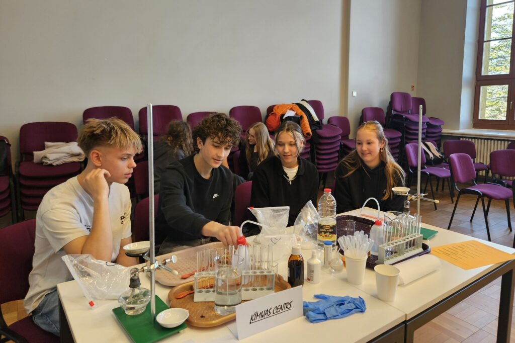 Aluksniesiem.lv raksta attēla aizvietotājs