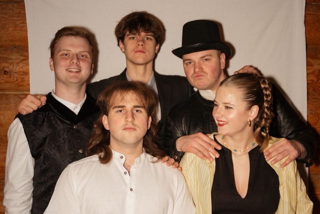 Aluksniesiem.lv raksta attēla aizvietotājs