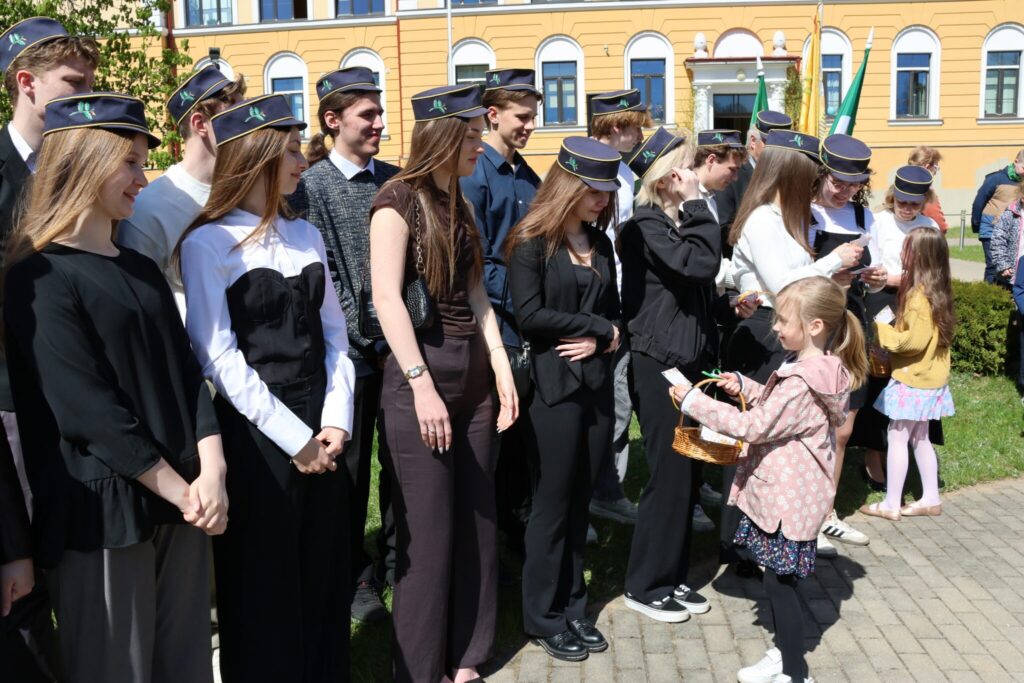 Aluksniesiem.lv raksta attēla aizvietotājs